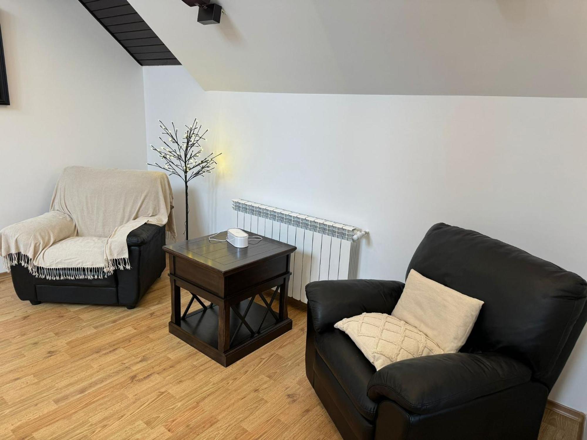 Вилла Evie'S Tree House Dragomirna Экстерьер фото