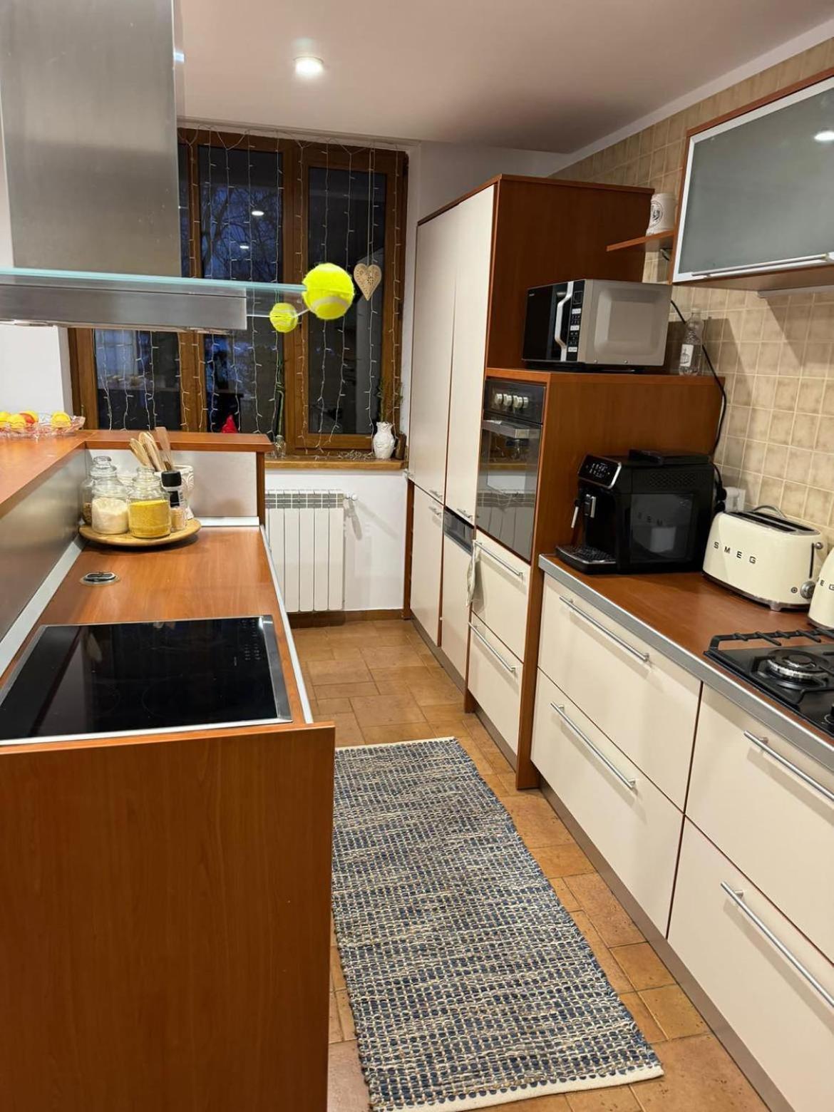 Вилла Evie'S Tree House Dragomirna Экстерьер фото