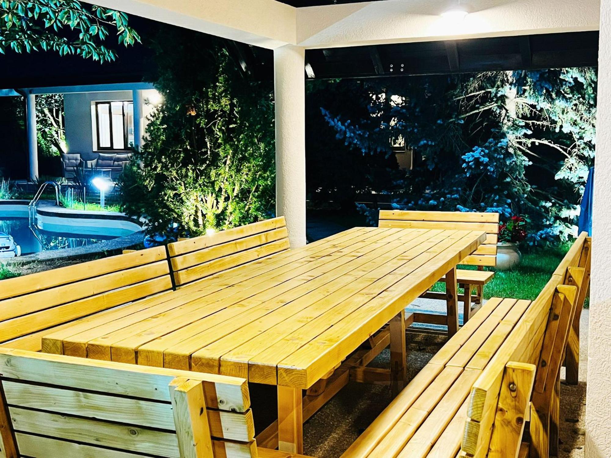 Вилла Evie'S Tree House Dragomirna Экстерьер фото