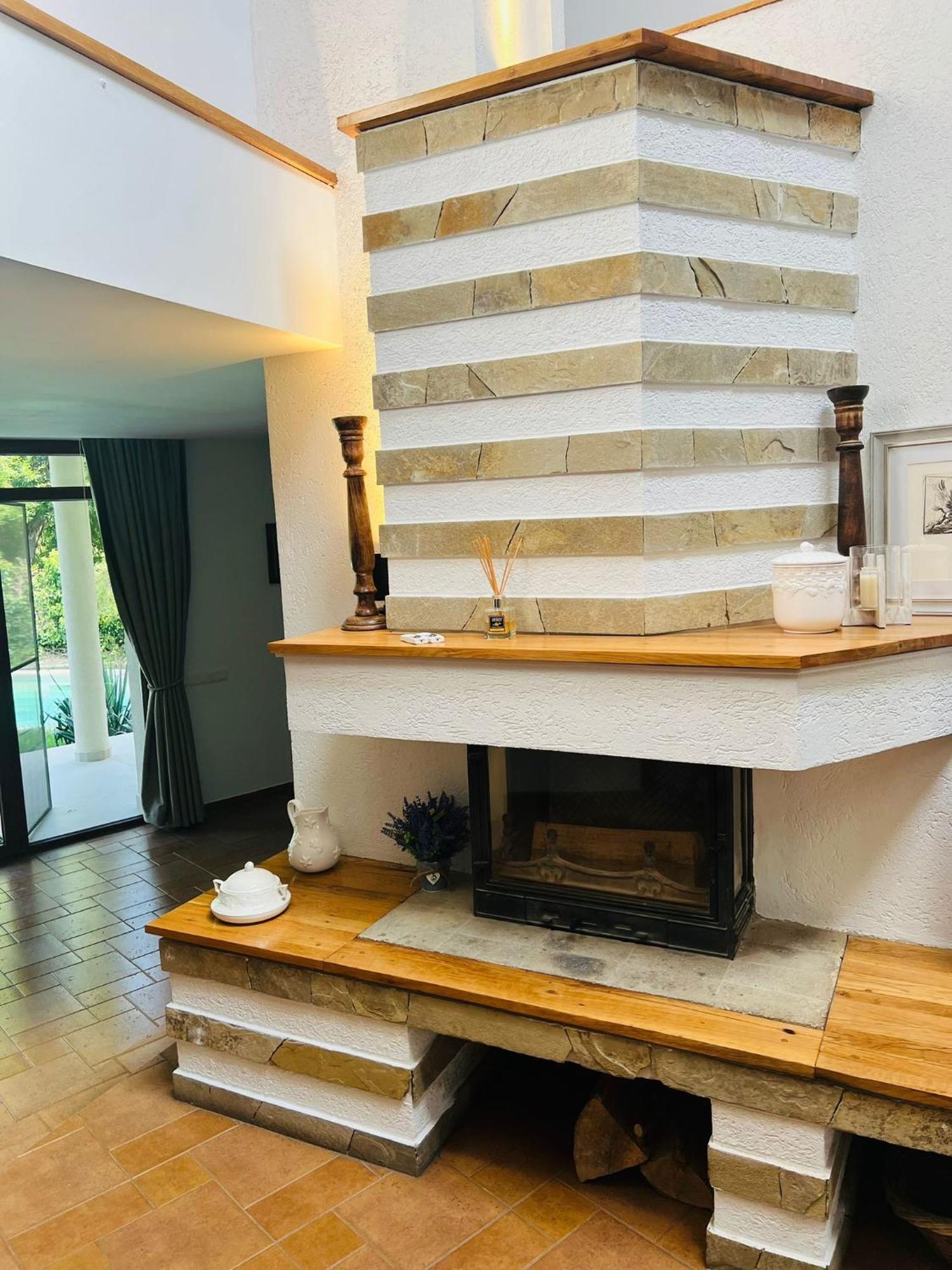 Вилла Evie'S Tree House Dragomirna Экстерьер фото