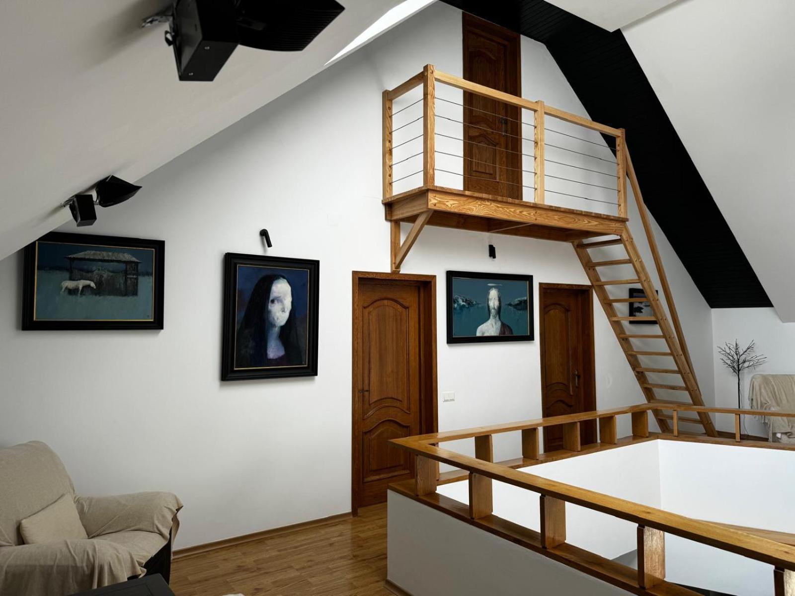 Вилла Evie'S Tree House Dragomirna Экстерьер фото